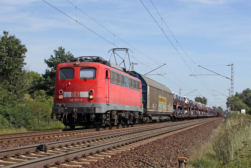 Die 140 637-0 in V�hrum am 20,08,11