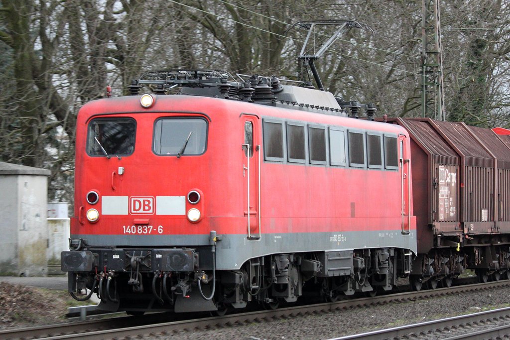 Die 140 837-6 in Ratingen Lintorf am 19,03,10