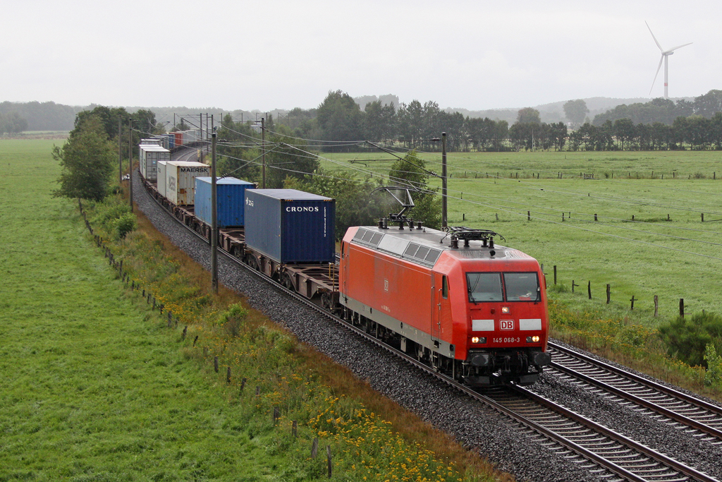 Die 145 068-3 in Ramelsloh am 10,08,11