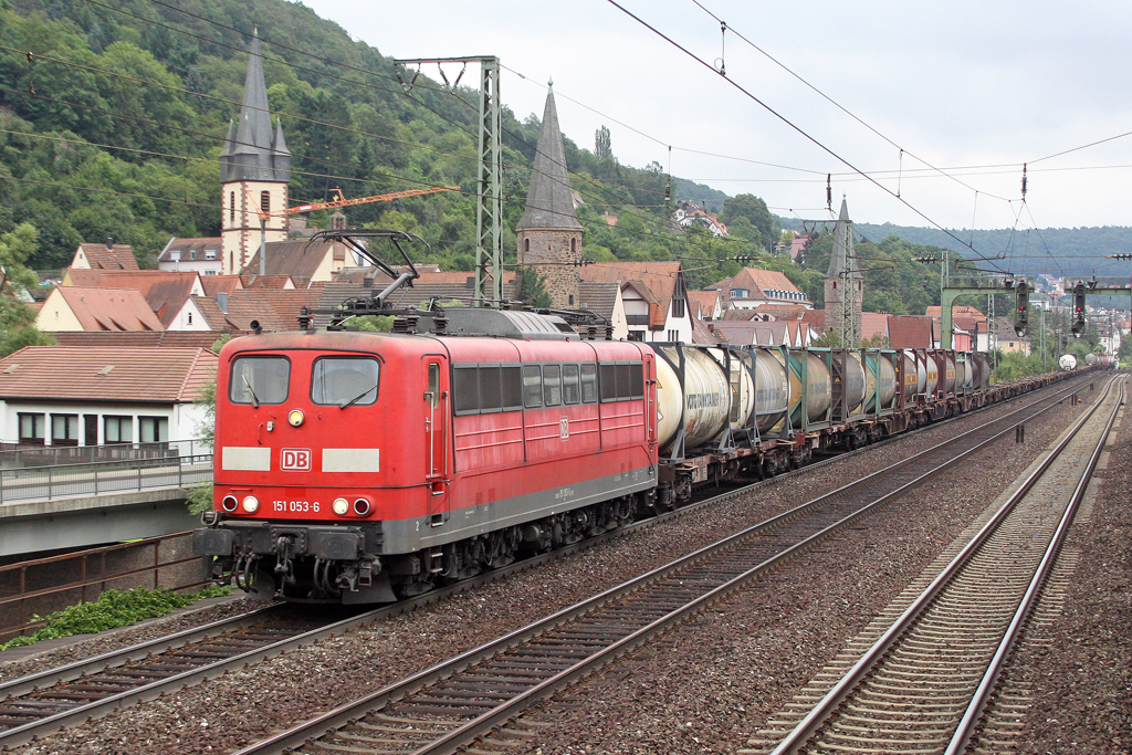 Die 151 053-6 in Gem�nden am 18,08,10