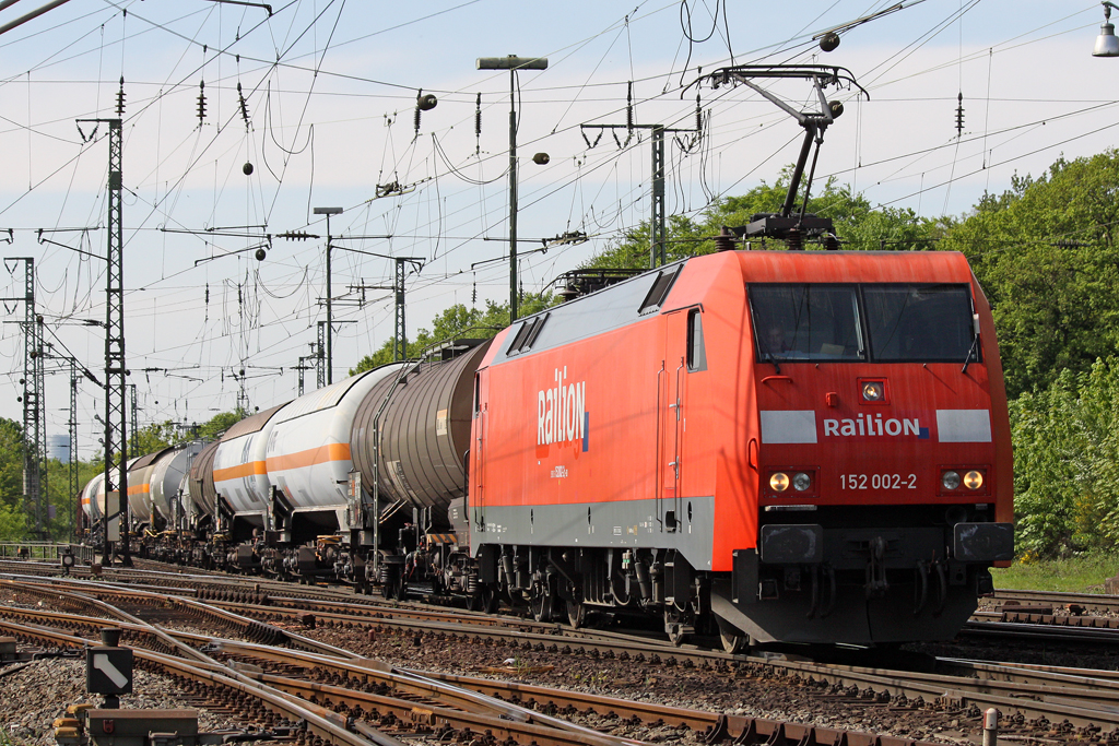 Die 152 002-2 in Gremberg am 05,05,10