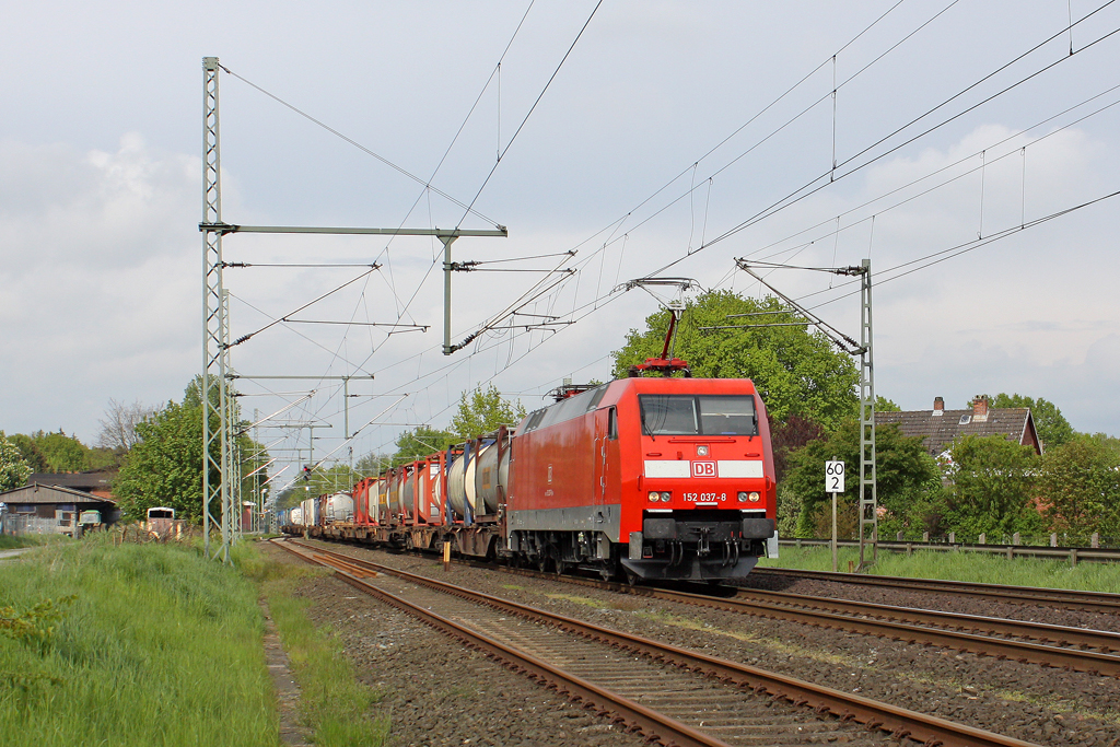 Die 152 037-8 in Brokstedt am 15,05,12