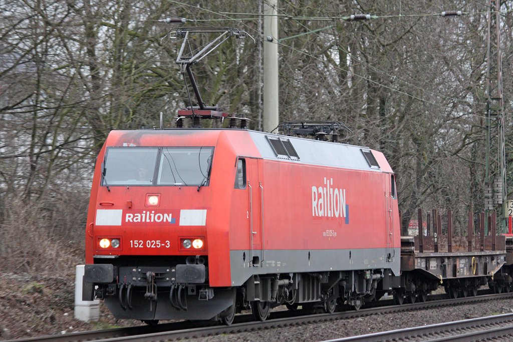 Die 152 052-3 in Ratingen Lintorf am 19,03,10