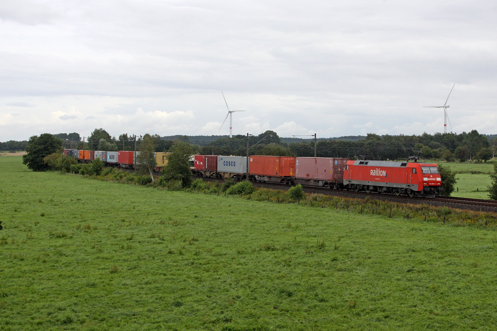 Die 152 054-3 in Ramelsloh am 10,08,11