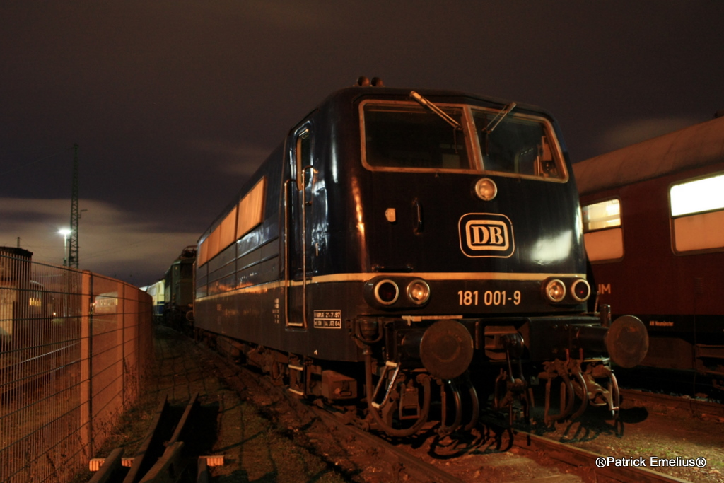 Die 181 001-9 steht im DB Museum Koblenz-L�tzel.