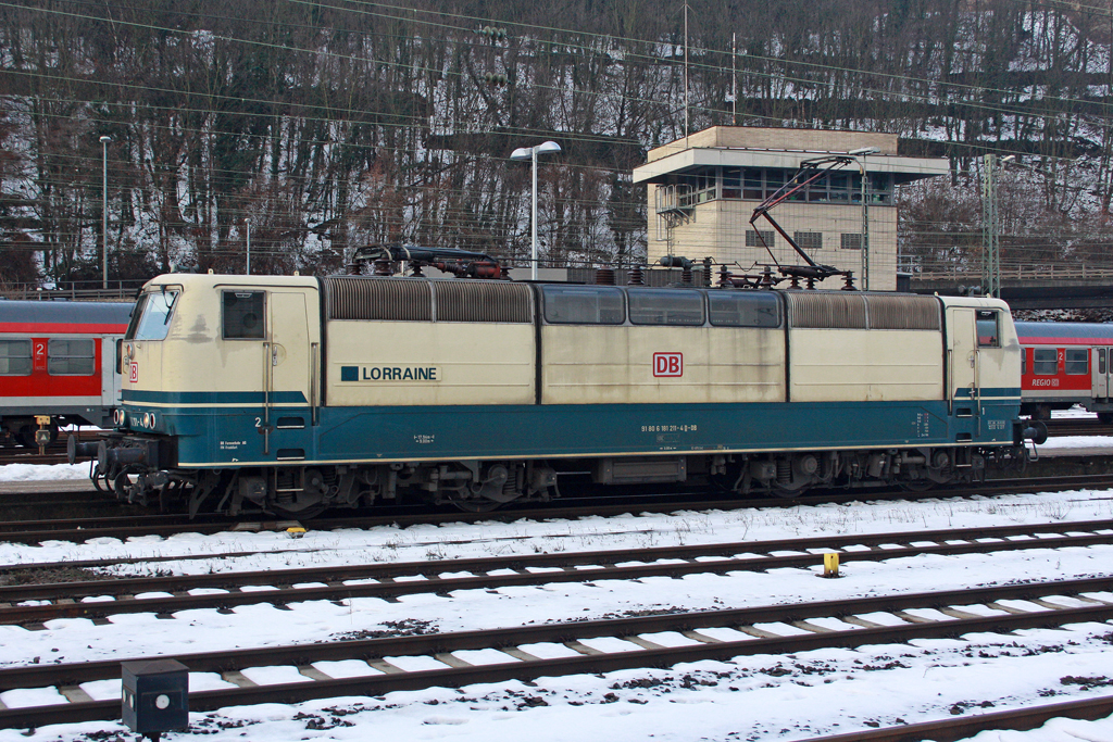 Die 181 211-4 in Koblenz Hbf am 02,01,11