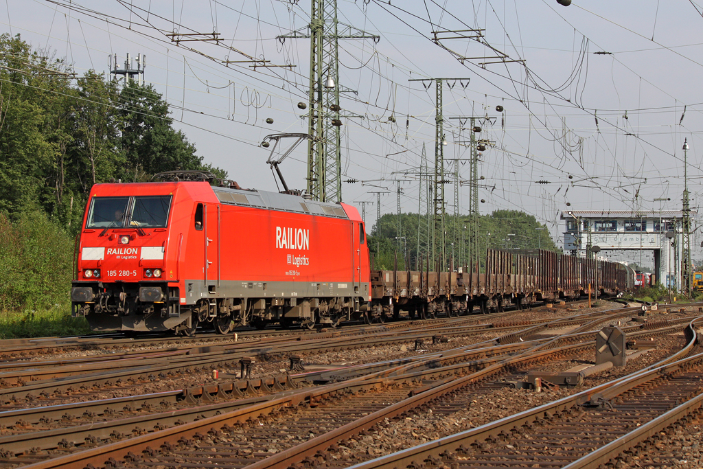 Die 185 280-5 in Gremberg am 12,08,10