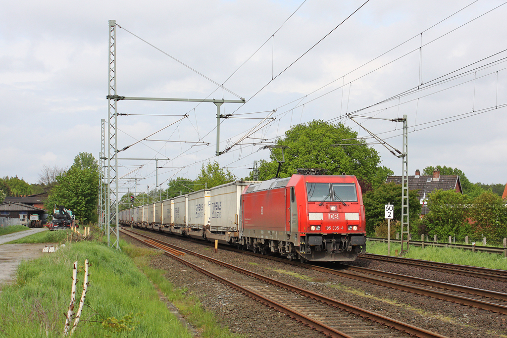 Die 185 335-4 in Brokstedt am 15,05,12