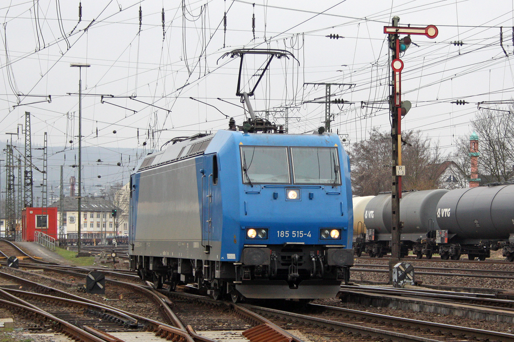 Die 185 515-4 in Koblenz L�tzel am 18,03,11