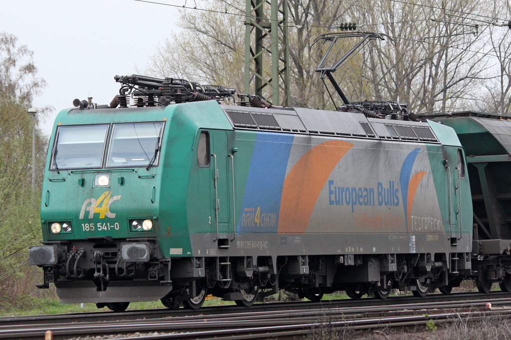 Die 185 541-0 in Gremberg am 09,04,10