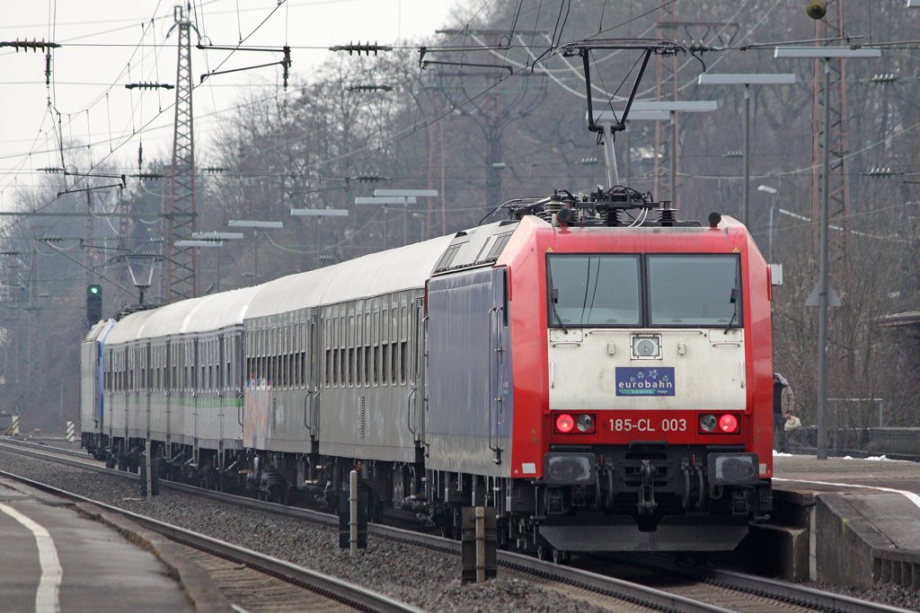 Die 185-CL 003 als RE13 in Wuppertal Vohwinkel am 12,03,10 