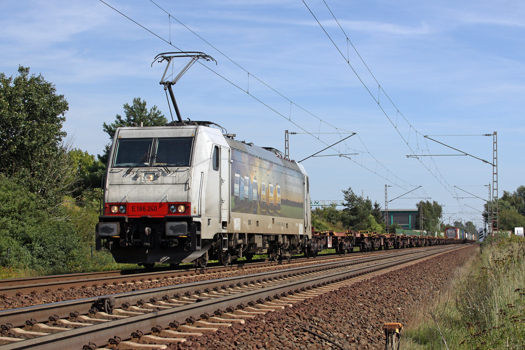 Die 186 240 in V�hrum am 20,08,11