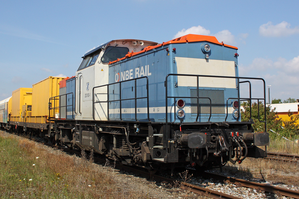 Die 203 163-1 in M�hldorf am 04,08,10