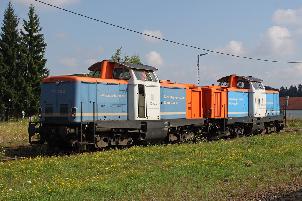 Die 212 261-2 und 212 311-5 in Neumarkt- St Veit am 04,08,10