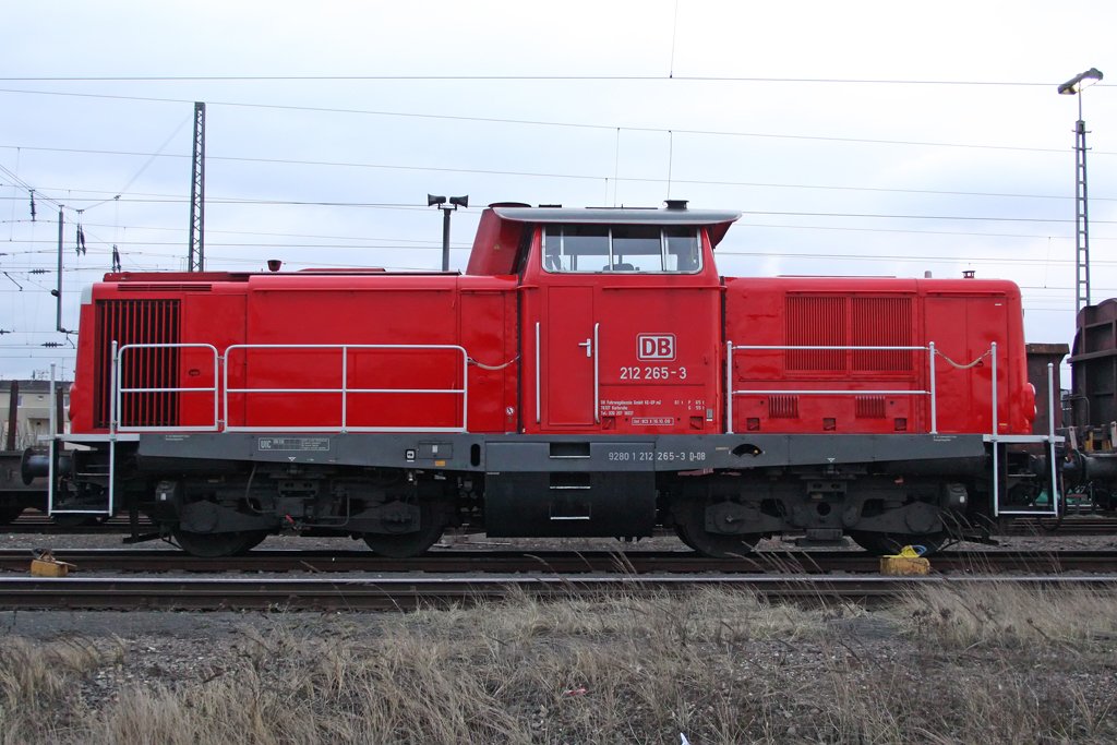 Die 212 265-3 abgestellt in K�ln Kalk am 20,03,10
