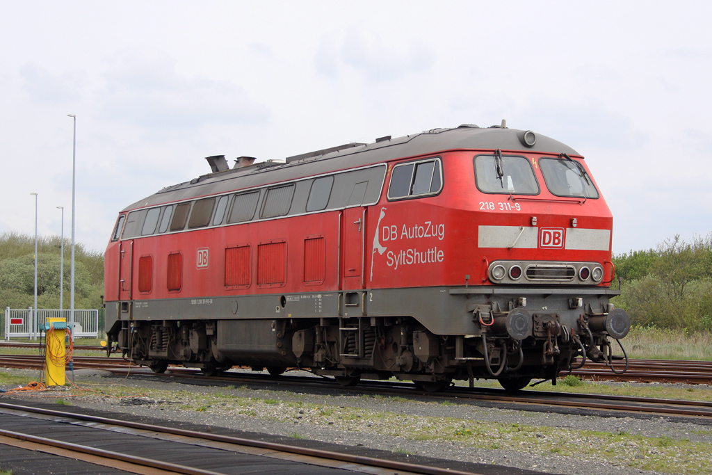 Die 218 311-9 bei DB Autozug in Nieb�ll am 14,05,12