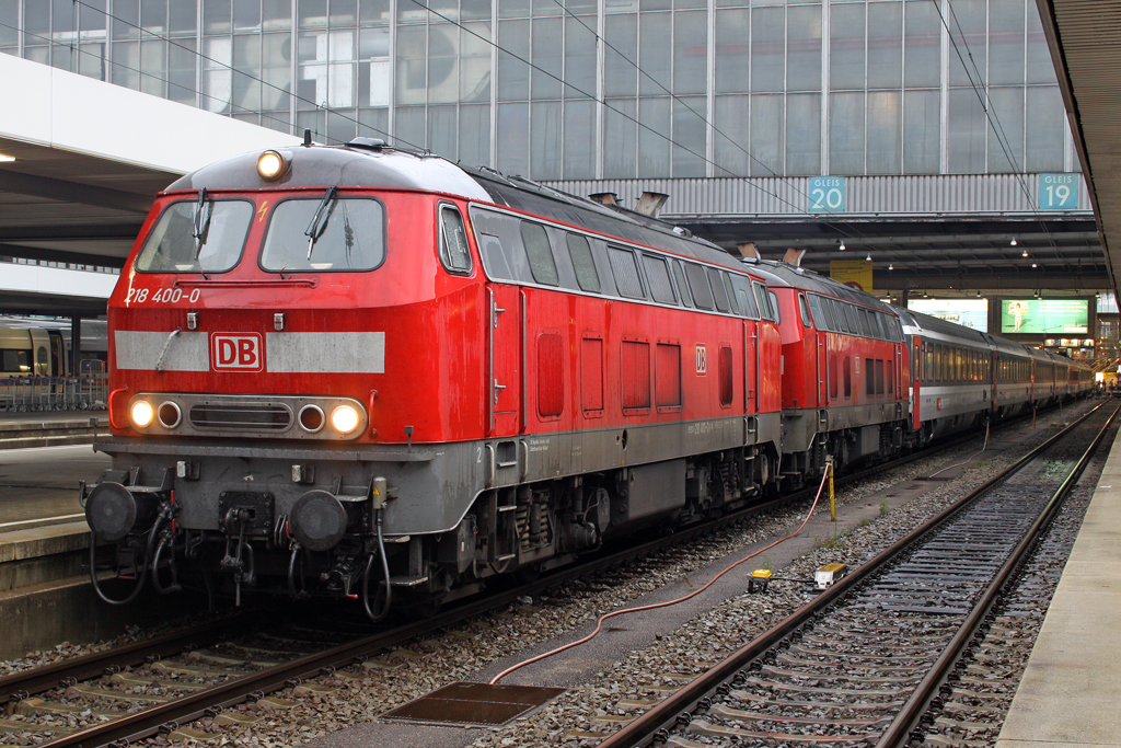 Die 218 400-0 in M�nchen Hbf am 07,08,10