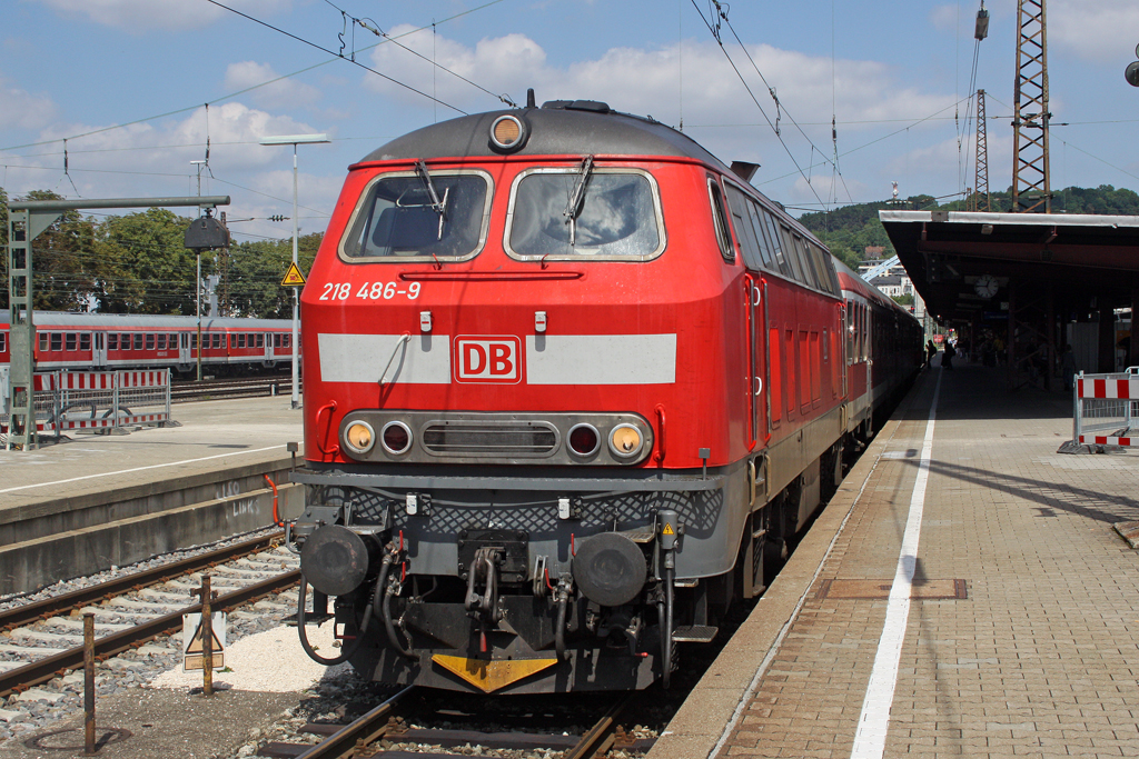 Die 218 486-9 in Ulm Hbf am 07,08,10