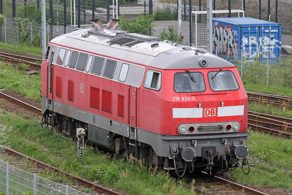 Die 218 834-0 in Berlin Warschauer Stra�e am 08,08,11 