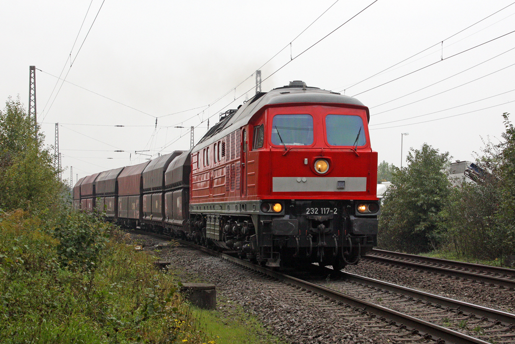 Die 232 117-2 am Abzw. Tiefenbroich in Ratingen am 14,10,10  zum Video >>> http://www.youtube.com/watch?v=hMZr8y5XfoI