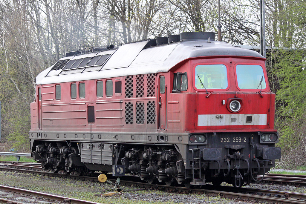 Die 232 259-2 in Dornap-Hahnenfurth am 16,04,10