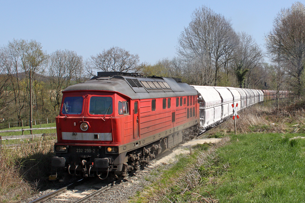 Die 232 259-2 in W�lfrath Flandersbach am 18,04,10