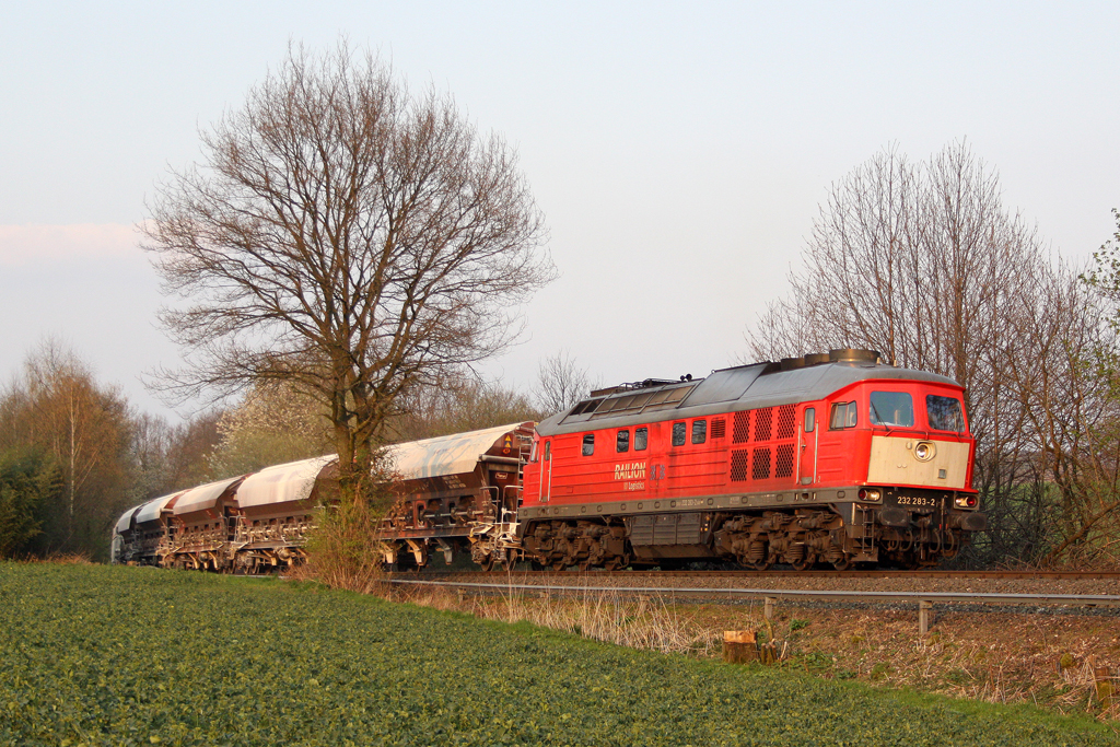 Die 232 283-2 zwischen Dornap-Hahnenfurth und Mettmann am 14,04,10