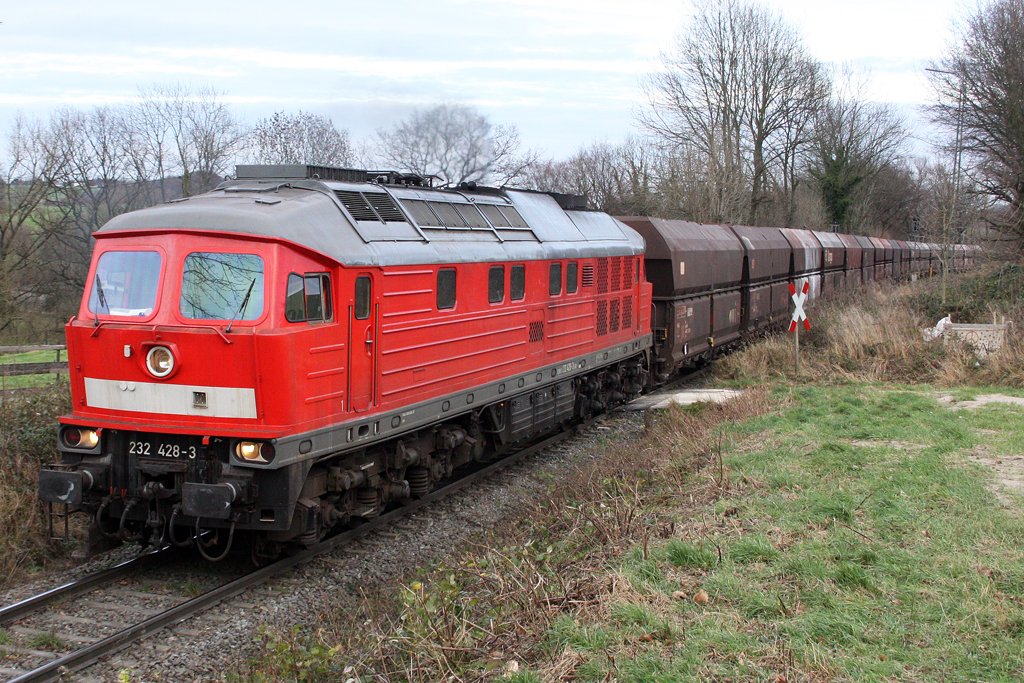 Die 232 428-3 bei der Ausfahrt aus W�lfrath Flandersbach , am 02,12,09