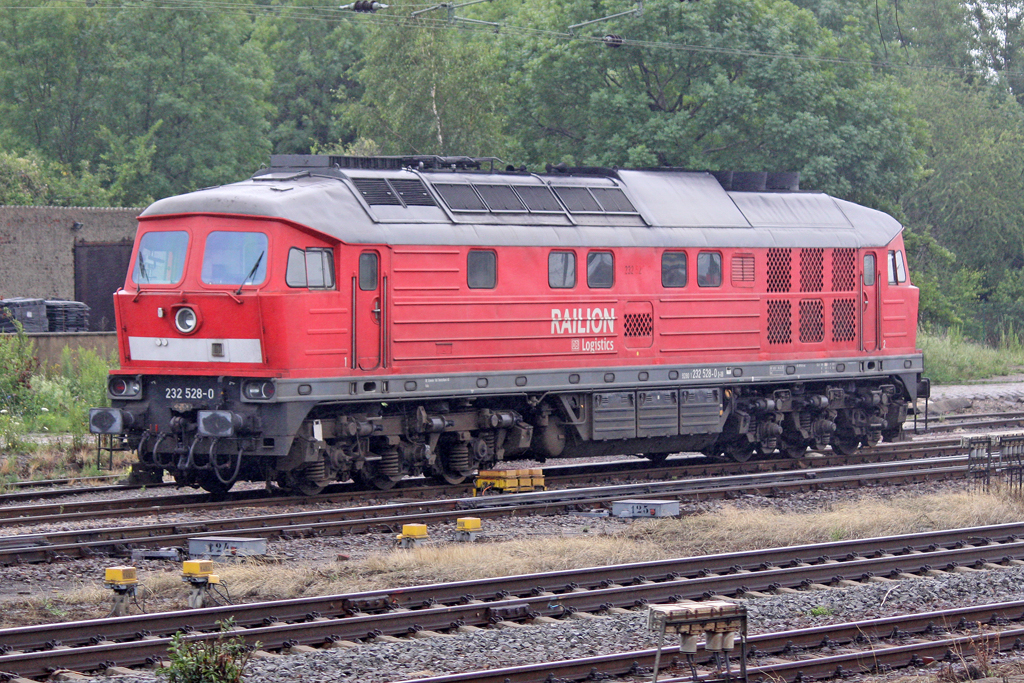 Die 232 528-0 in Gro�korbetha am 04,07,11