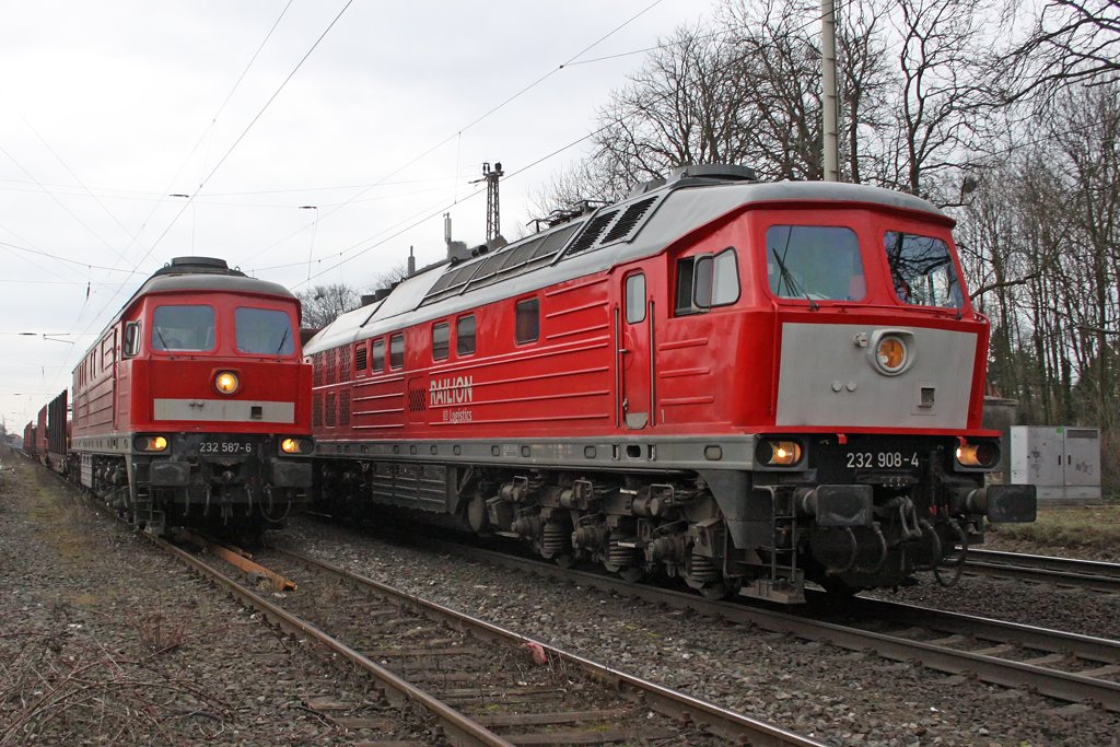 Die 232 587-6 und 232 908-4 in Ratingen Lintorf am 19,03,10