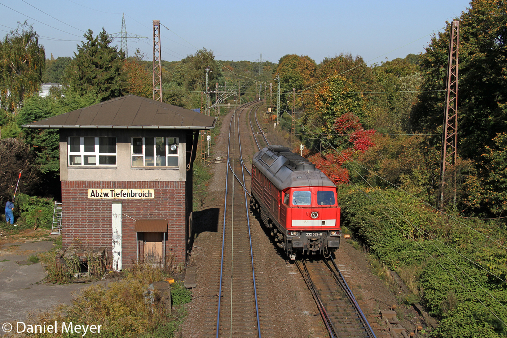 Die 232 592-6 Lz nach W�lfrath in Ratingen Tiefenbroich am 11,10,12