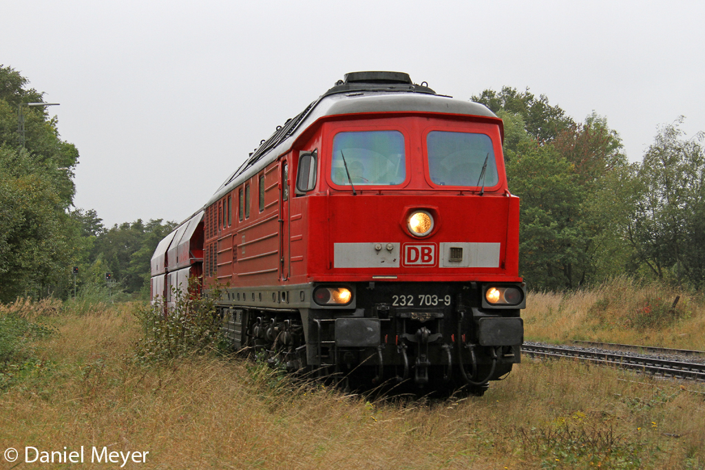 Die 232 703-9 auf dem Dschungelgleis in W�lfrath Flandersbach am 05,10,12