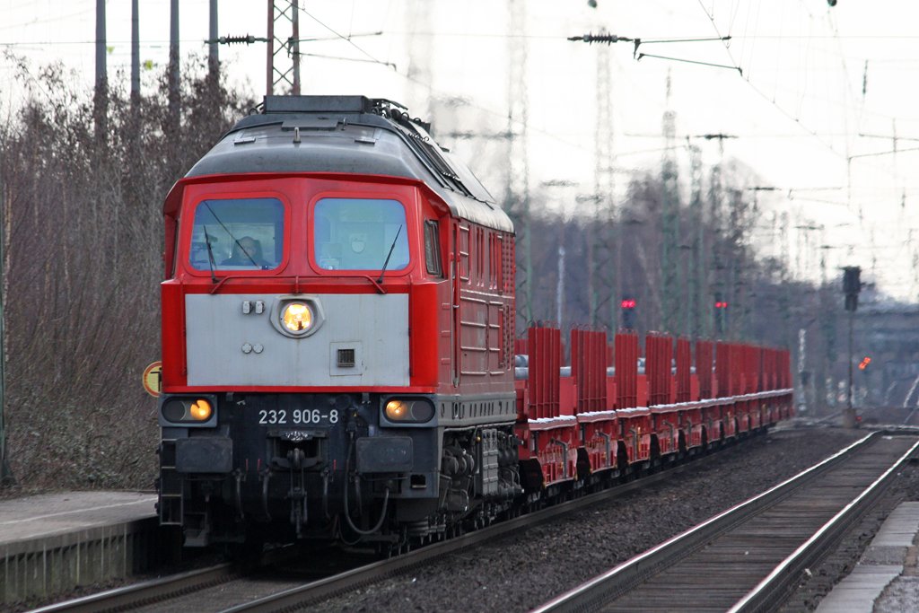 Die 232 906-8 in Oberhausen Sterkrade am 06,03,10