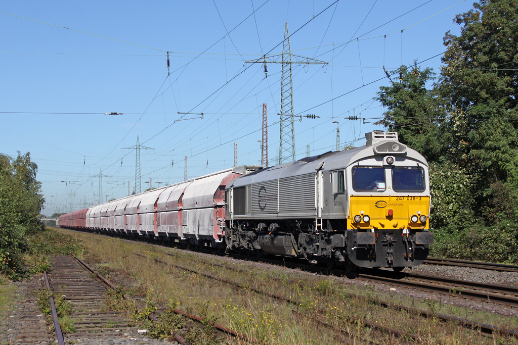 Die 247 038-3 in Ratingen Lintorf am 30,09,11