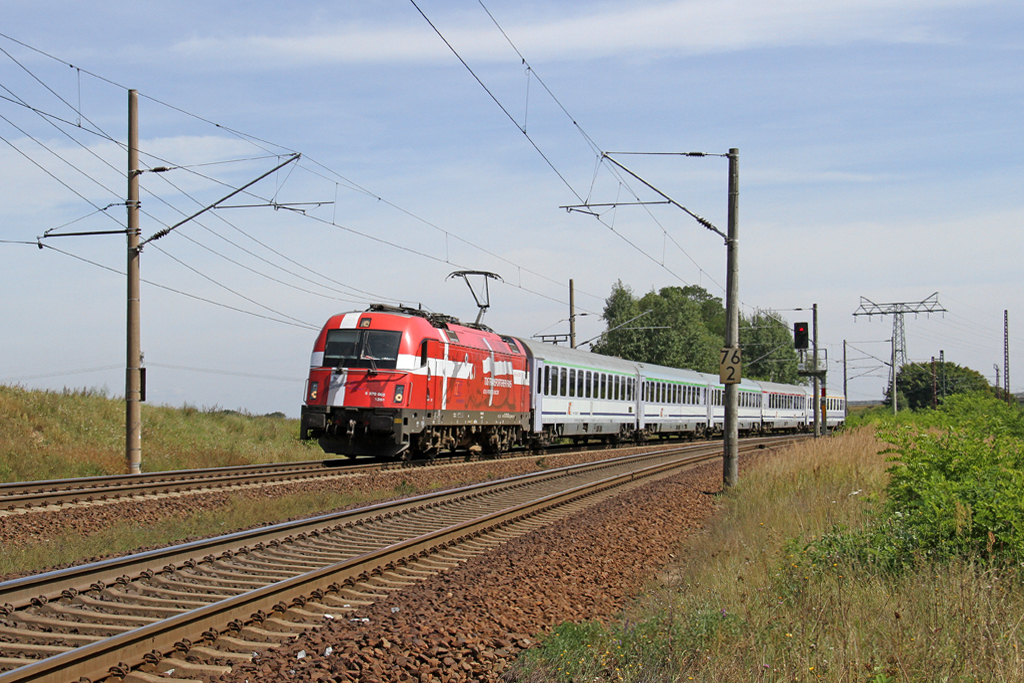 Die 370 003 in Frankfurt (Oder) Rosengarten am 18,08,12 