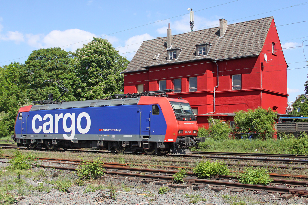 Die 482 031-2 in Ratingen Lintorf am 03,05,11