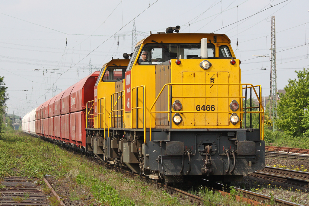 Die 6466 und 6469 von Railion NL in Ratingen Lintorf am 21,05,10