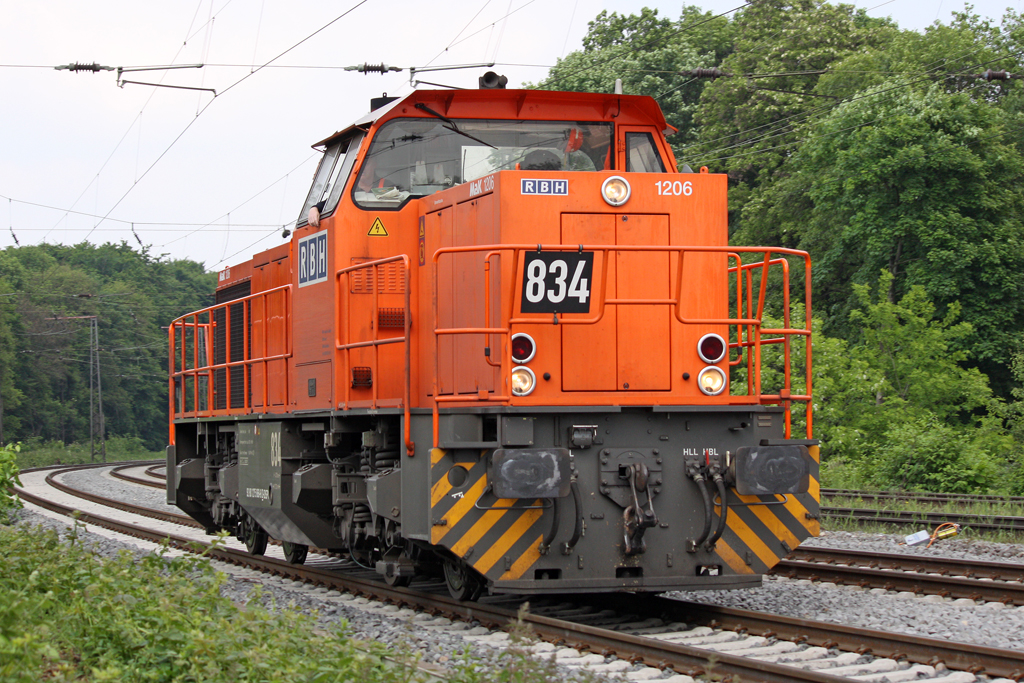 Die 834 der RBH Lz in Duisburg Neudorf am 28,05,10
