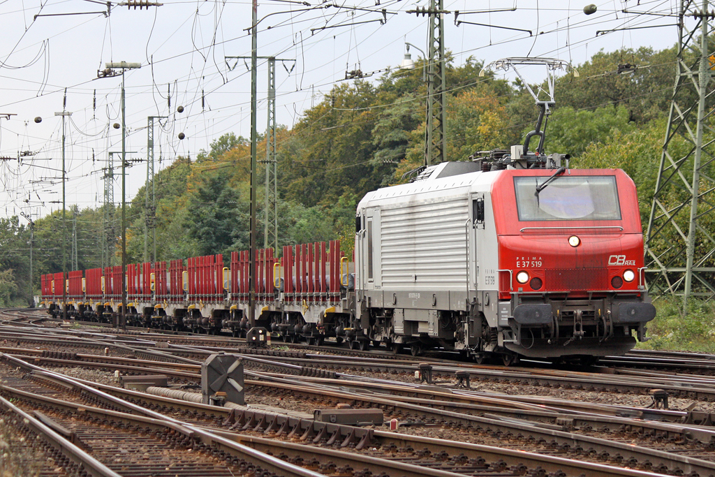 Die E37 519 in Gremberg am 05,10,10