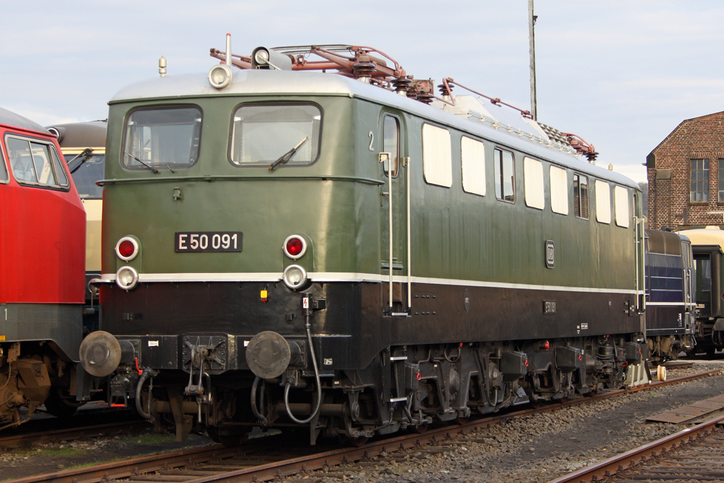 Die E50 091 im DB Museum Koblenz-L�tzel am 05,04,10      ++