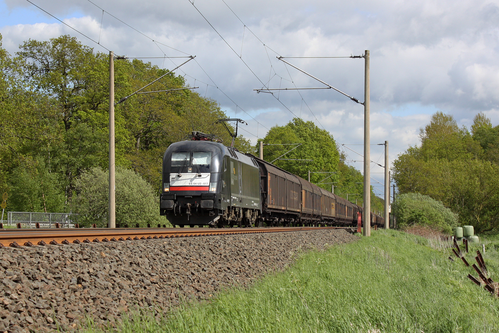 Die ES 64 U2-017 bei Bokelholm am 17,05,12