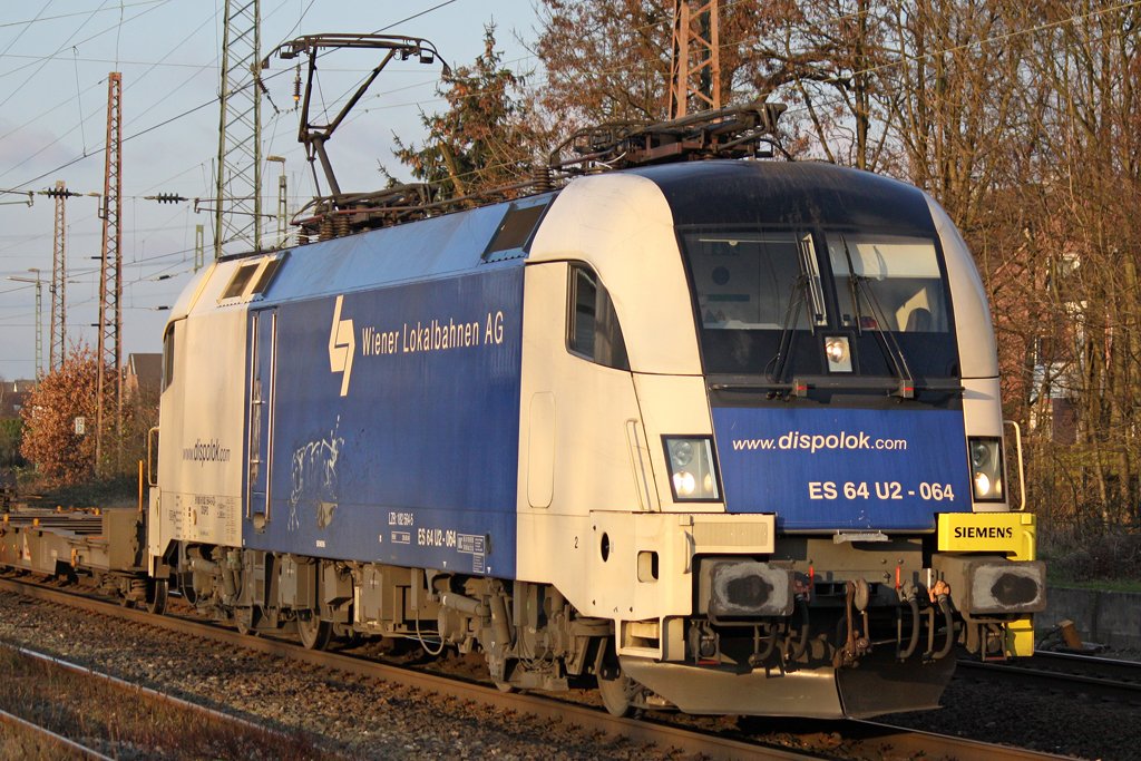 Die ES 64 U2-064 in Ratingen Lintorf , am 13,12,09