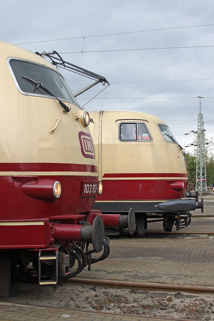 Die Fronten von 103 113-7 und 103 222-6 beim BW Fest Osnabr�ck am 18,09,10