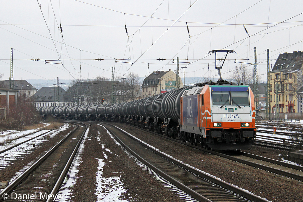 Die HUSA 185 613-7 in Koblenz L�tzel am 19,01,13