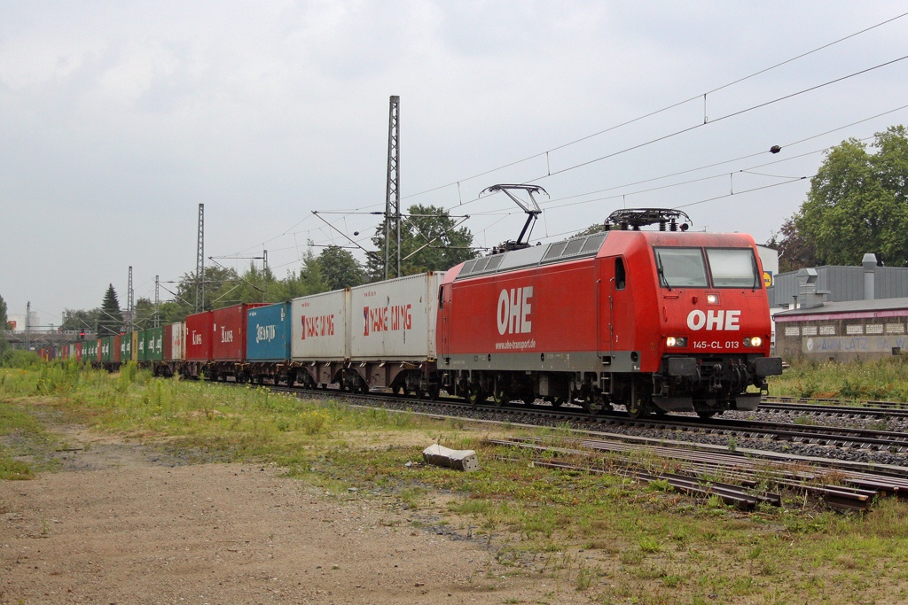 Die OHE 145-CL 013 in Hamburg-Unterelbe am 10,08,11