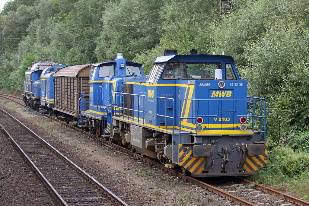 Die V 2103 der MWB in Laufach am 23,08,10