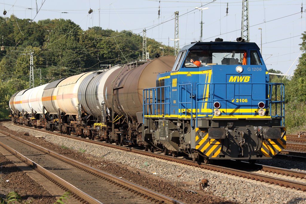 Die V 2106 der MWB in K�ln West am 04,08,09