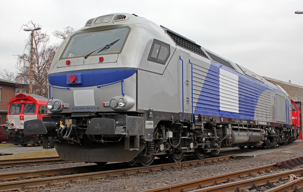 Die Vossloh EURO 4000 bei der HGK in Br�hl Vochem, nun auch mit HGK Stickern versehn, aufgenommen am 19.02.2011