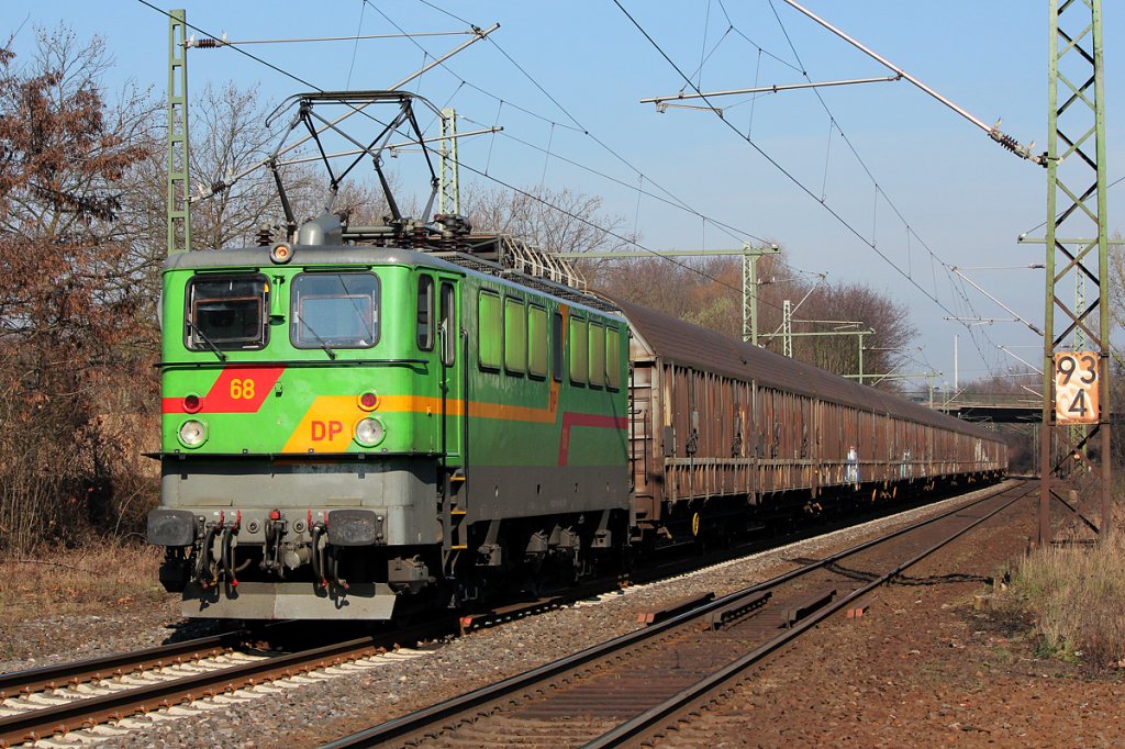DP68 (142 130-4) am Henkelzug am Morgen in Bonn Oberkassel am 20.03.2012