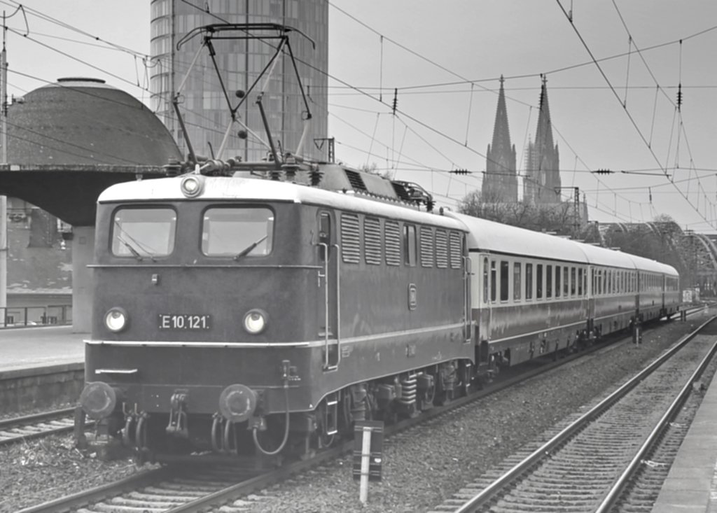 E10 121 in K�ln Deutz .... !